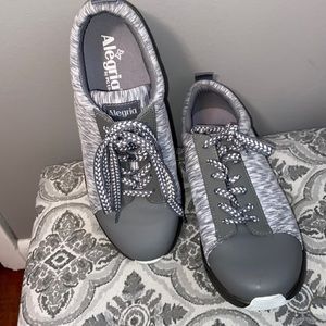 Alegria by PG Lite sneakers Qest grey  38 Euro 8-8.5 US see size chart
